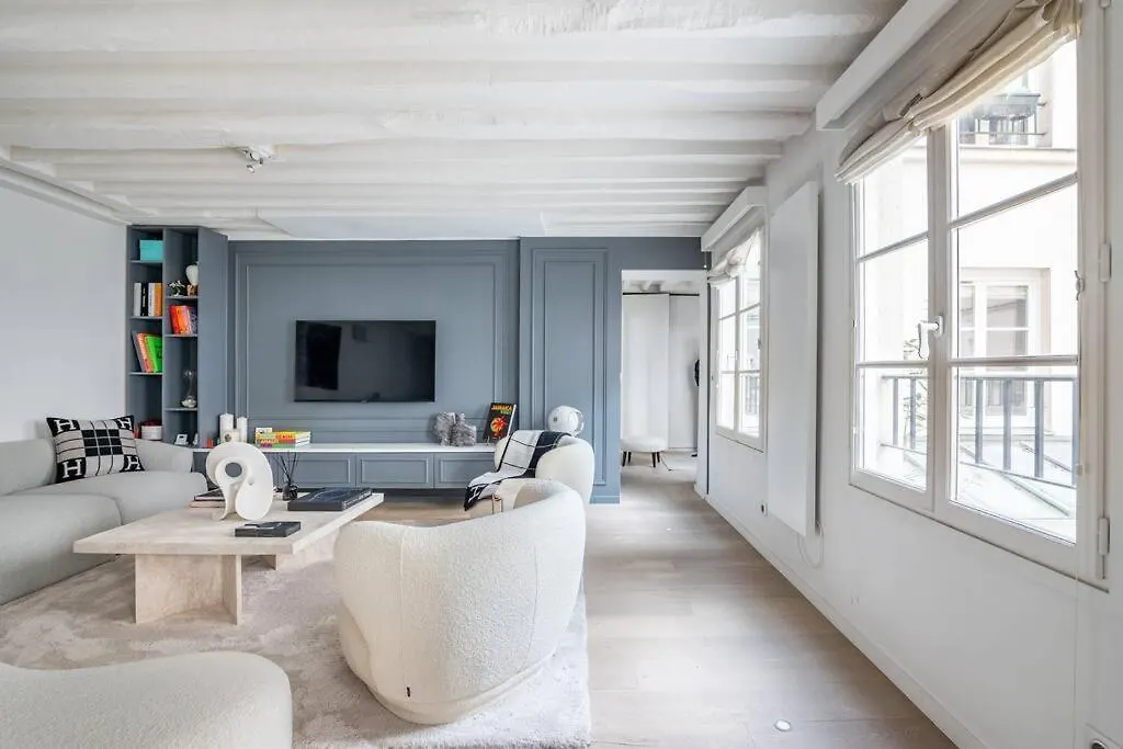 Cocon Moderne Place Vendome Paris Apartment